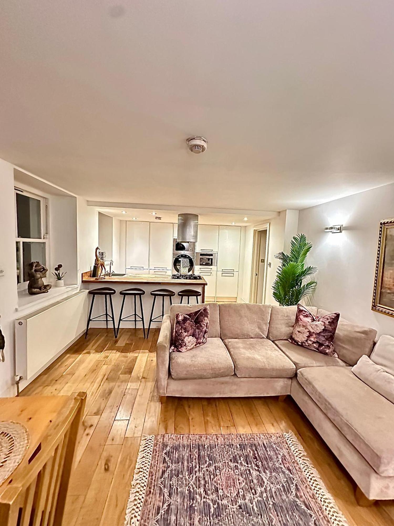 Opulent Oasis In London Lejlighed Eksteriør billede