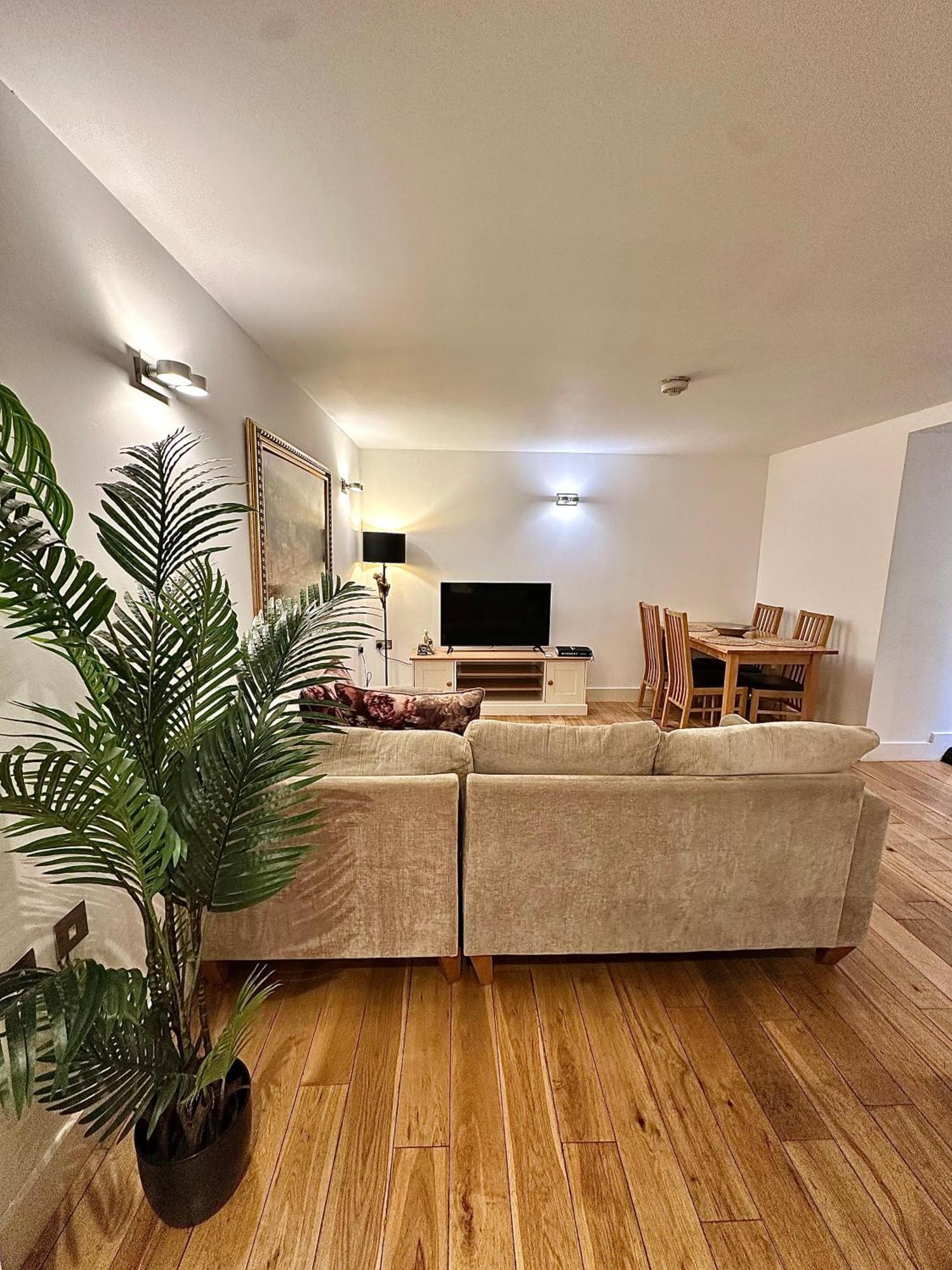Opulent Oasis In London Lejlighed Eksteriør billede